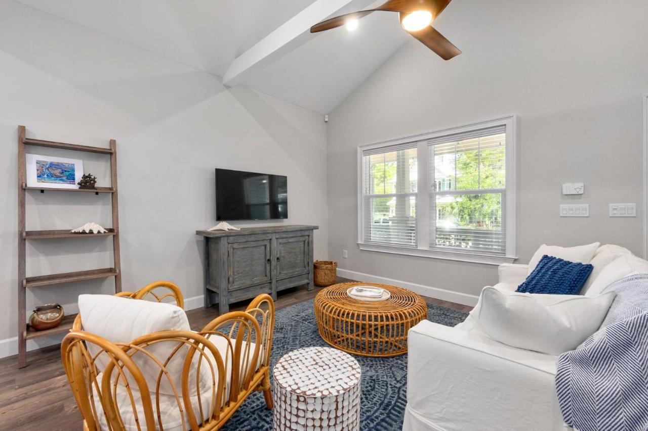 Hébergement de vacances Oneida Charmed - Historic W Modern Flair *